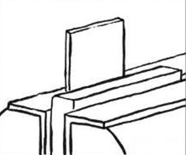 Skizze einer Holzverbindung (Zapfen in Ausnehmung)